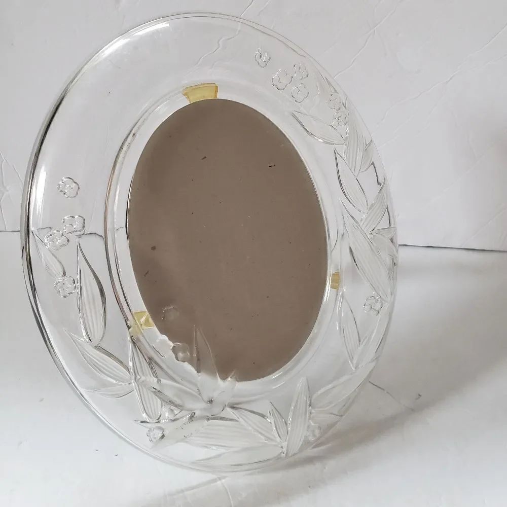 Oval Picture Frame - Picture 2 of 7